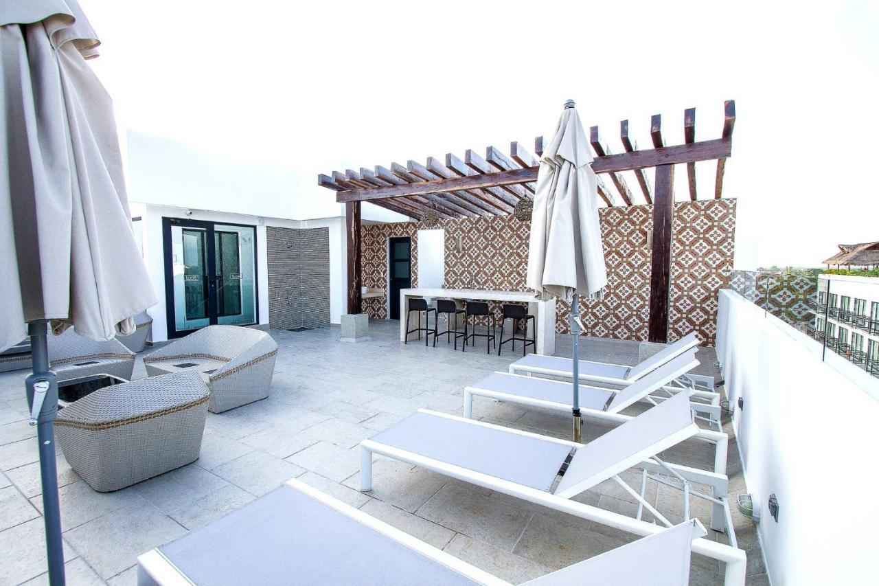 Charming, Huge & Bright On The New 5th Avenue, 3 Blocks From The Beach! Apartment *
