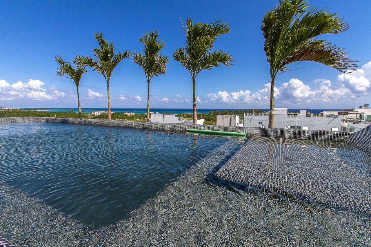 Charming, Huge & Bright On The New 5th Avenue, 3 Blocks From The Beach! Apartment *