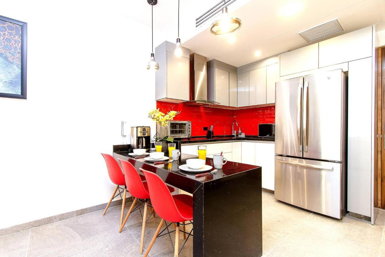 Apartamento Charming, Huge & Bright On The New 5th Avenue, 3 Blocks From The Beach! *